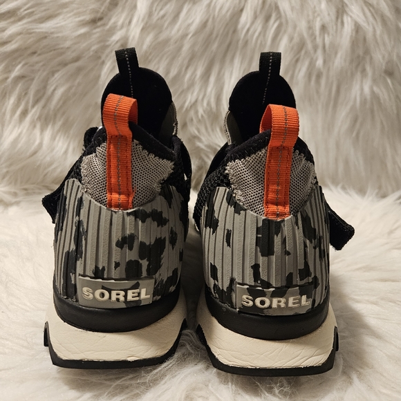 Sorel Womens Kinetic Sneak Strap Shoes - Picture 3 of 9